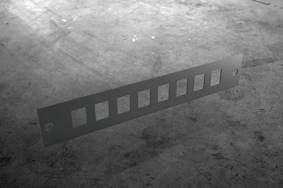 enoc-system-kprj-kontaktpanel-10-w10-kabelmanagement image 1